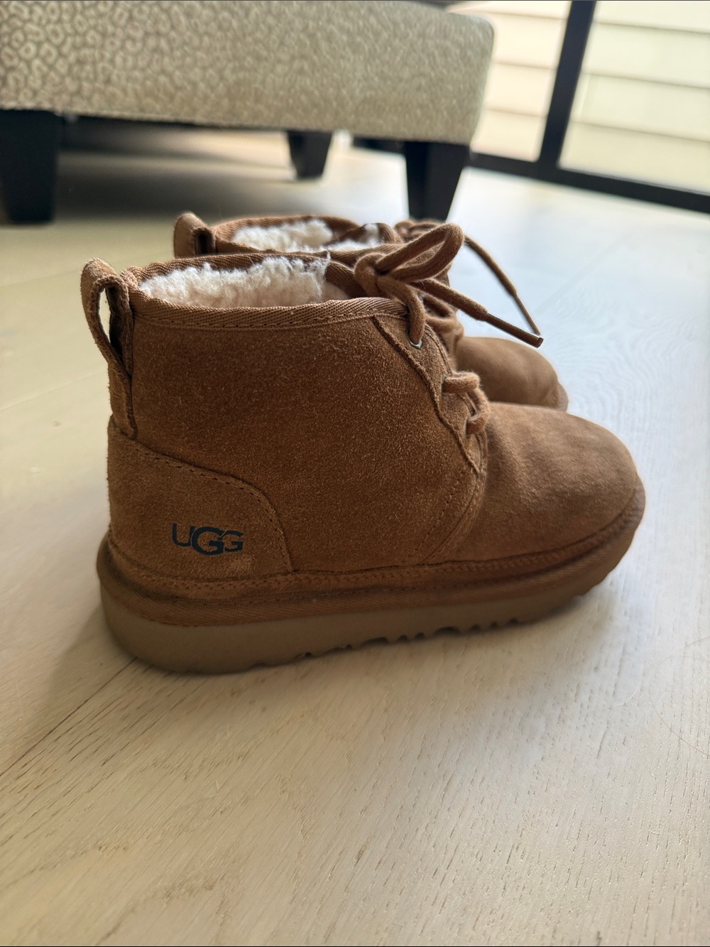 UGG Kids Chestnut Brown Suede Shearling Lace-Up Boot